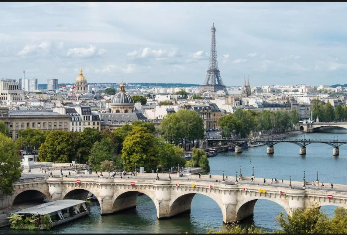 Sunny Paris Studio In The Heart Of 11Eme 0*,