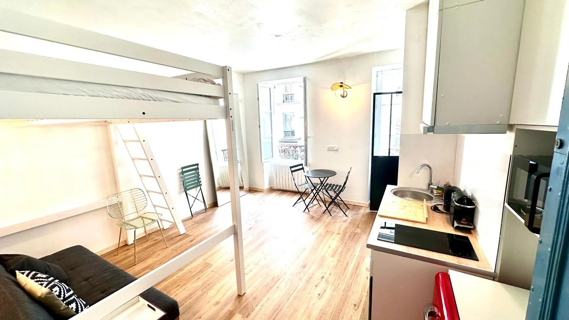 Sunny Paris Studio In The Heart Of 11Eme