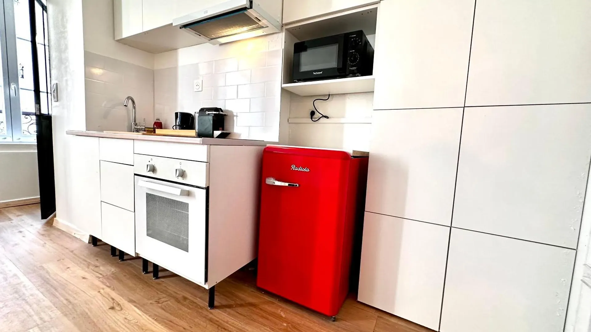 Sunny Paris Studio In The Heart Of 11Eme Apartman