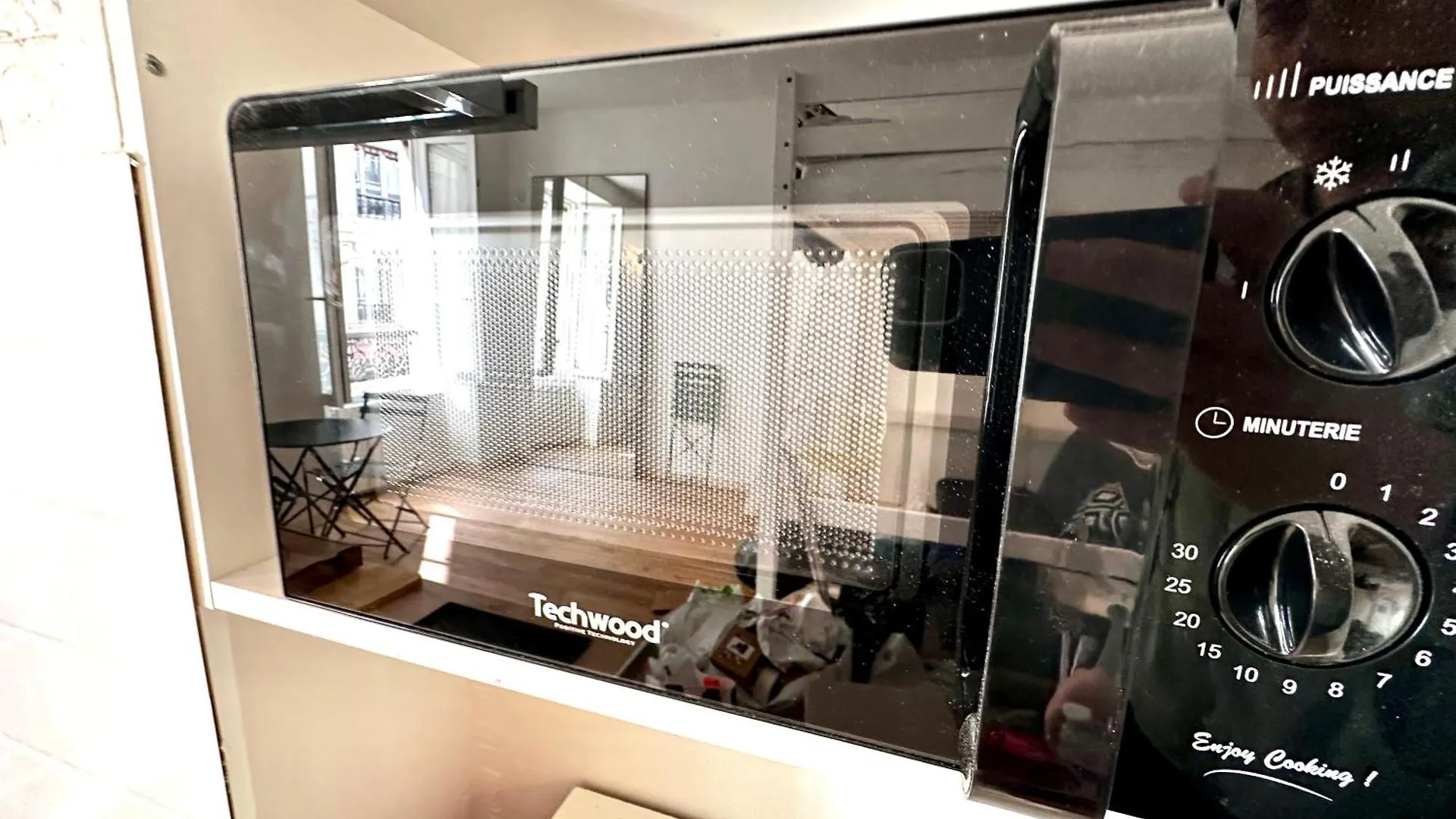 Sunny Paris Studio In The Heart Of 11Eme 0*,