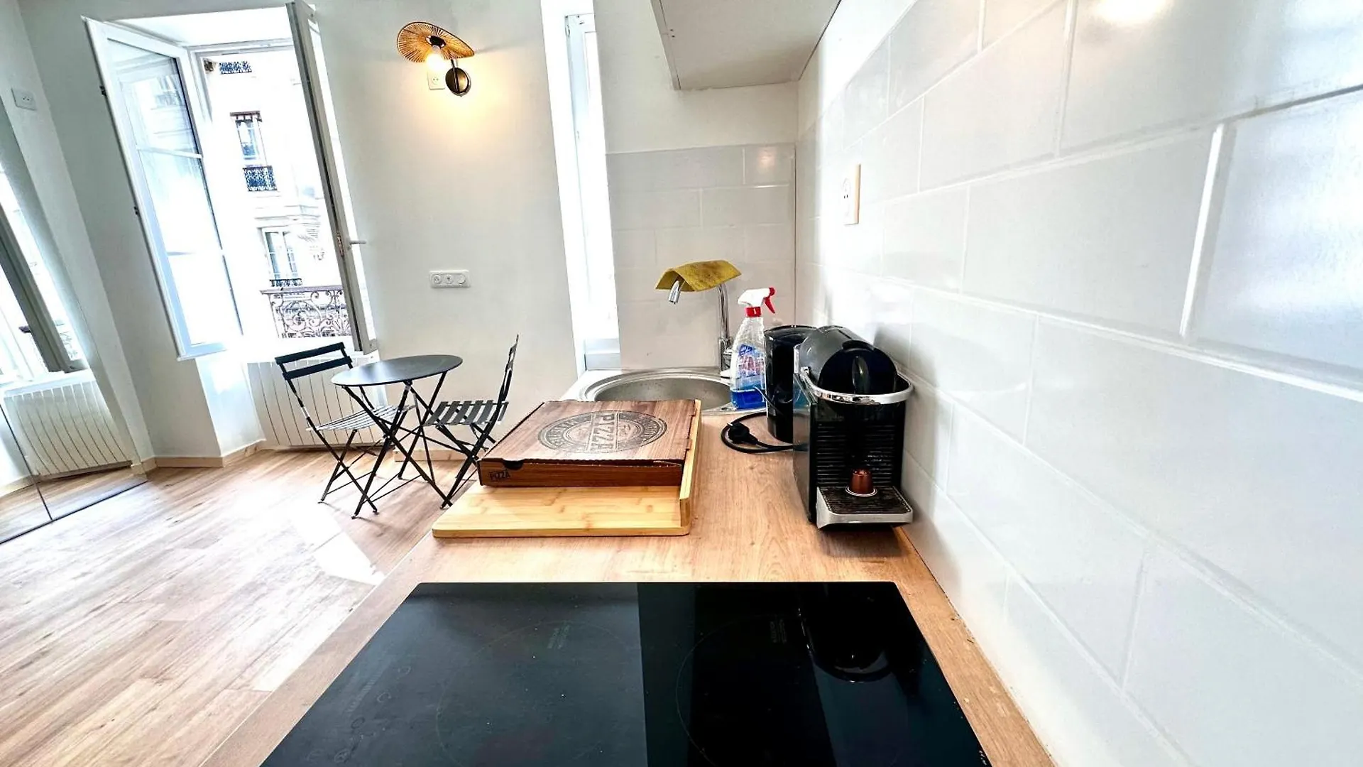 Sunny Paris Studio In The Heart Of 11Eme France