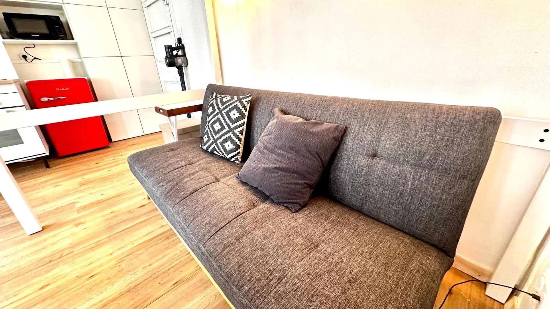 Sunny Paris Studio In The Heart Of 11Eme